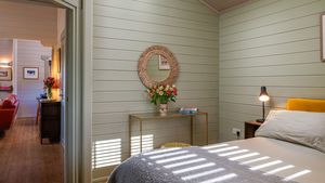 Photo 17- click for photo gallery